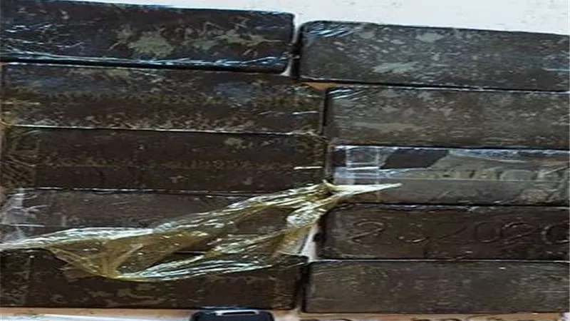 القبض على 3 متهمين بحيازتهم مواد مخدره بقصد الاتجار بالقاهرة
