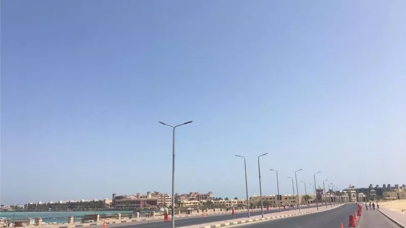 مديرية أمن البحر الأحمر تقوم بإغلاق جميع الطرق المؤدية إلى كورنيش الغردقة