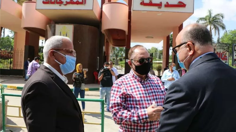 محافظ القاهرة يتفقد الكورنيش والحديقة الدولية لمتابعة الإجراءات الاحترازية