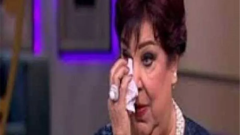 من بينهم وزيرة بالحكومة.. هؤلاء آخر من خالطتهم رجاء الجداوي (صور)
