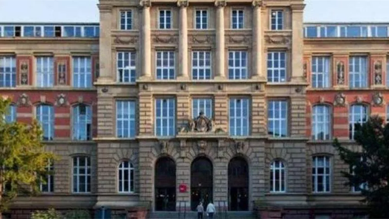 جامعة في النمسا تجري أول عملية زراعة رئة لمريضة مصابة بكورونا