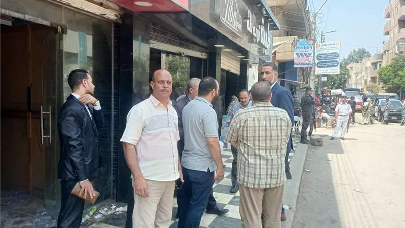 رفع 95 طن مخلفات من المحطة الوسيطة وتحرير 16 محضراً لمخالفات تموينية