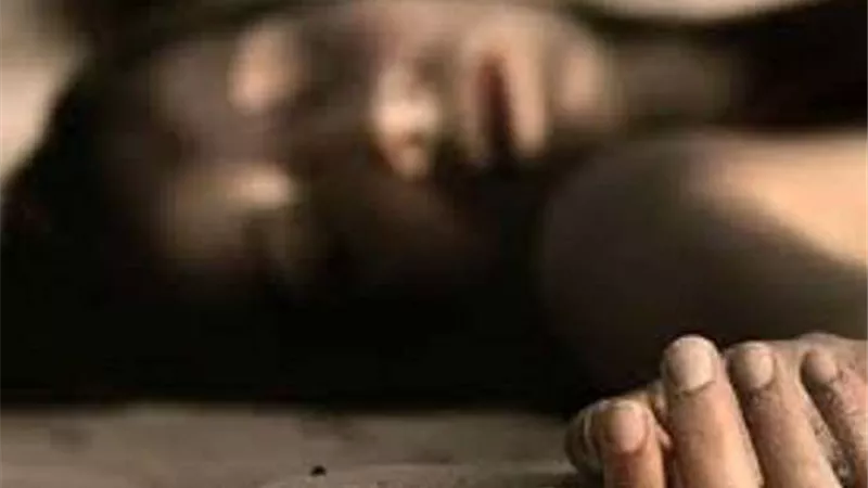 شك في سلوكها.. أب يعذب ابنته حتى الموت بالدقهلية