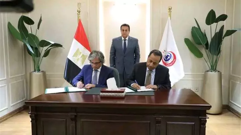 وزير الصحة يشهد توقيع بروتوكول تعاون بين مدينة الدواء المصرية وشركة بلو سان الإيطالية