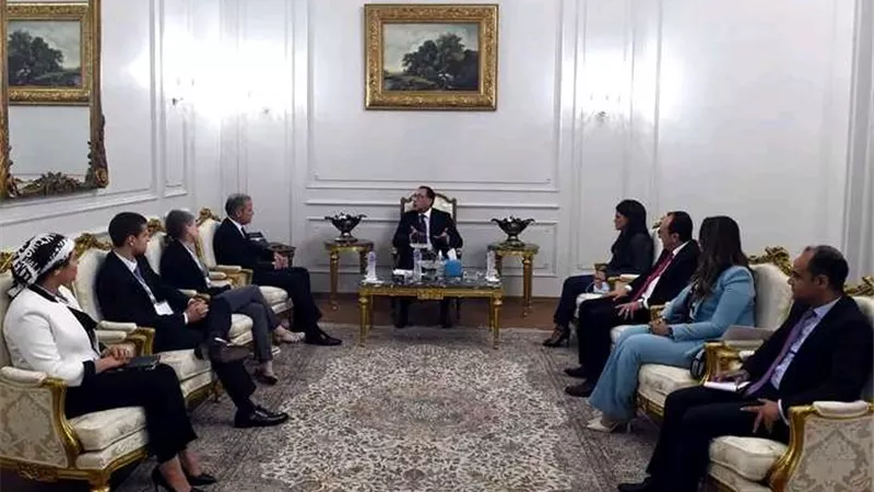مدبولي: مصر تسعى لتسريع جهود العمل المناخي الدولي لخفض انبعاثات الكربون
