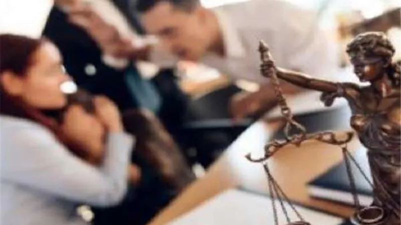 تحول شهر العسل لـ شهر بصل.. استغاثة زوجة من زوجها أمام محكمة الأسرة بالجيزة
