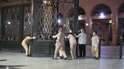 شاهد|| أول صلاة بعد فتح المسجد النبوي الشريف للمصلين