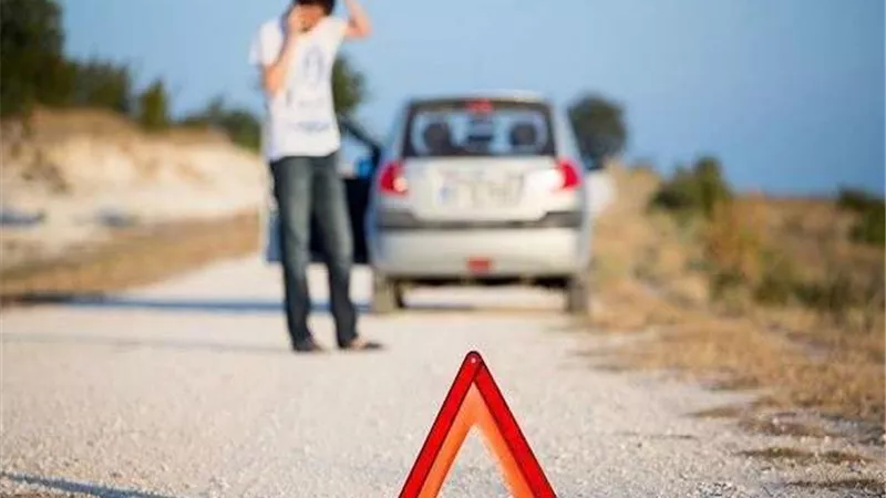 للتغلب على الأعطال.. 7 أشياء يجب توافرها في سيارتك
