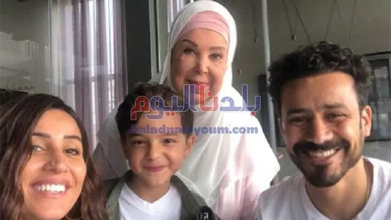 خدوا بالكم من نفسكم..دينا الشربيني تكشف الحالة الصحية للفنانة رجاء الجداوي.. والأخيرة توجه رسالة هامة للمصريين