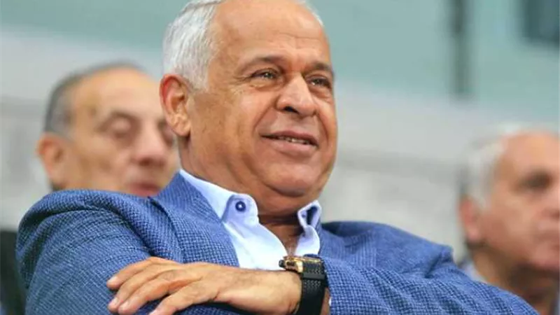 فرج عامر يزف بشرى سارة لجمهور الاهلى
