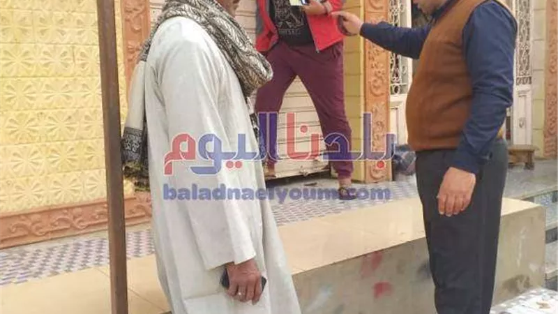 محافظ الشرقية يحذر أصحاب المحال غير الملتزمة بالقرارات