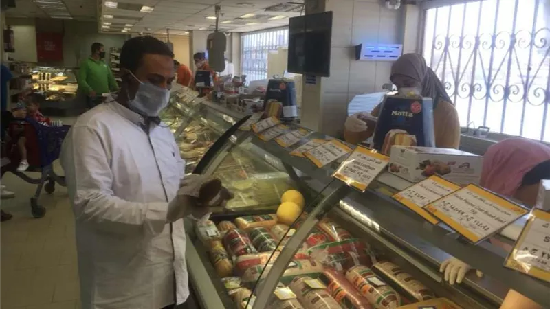 ضبط 80 كيلو لحوم ودواجن فاسدة بمول شهير بالمنصورة