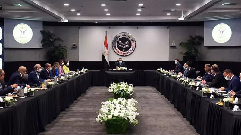 مدبولي: نحن على أتم الاستعداد لإصدار التراخيص بصورة فورية