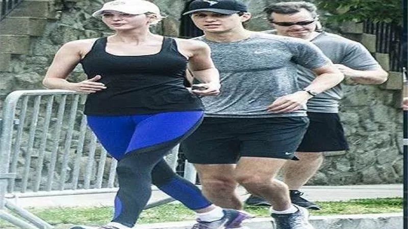 بالصور.. إيفانكا ترامب تثير الجدل بفستان أبيض على السوشيال ميديا