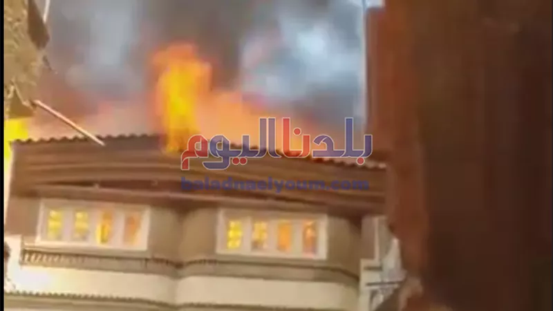 السيطرة على حريق في روف برج سكني بالمحلة