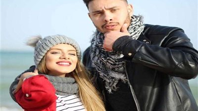 بسبب استغلال وفاة والدها.. السوشيال ميديا تُهاجم أحمد حسن وزينب من جديد (فيديو)