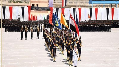 وزير الداخلية يصدق على تخريج الدفعة الخامسة من من 