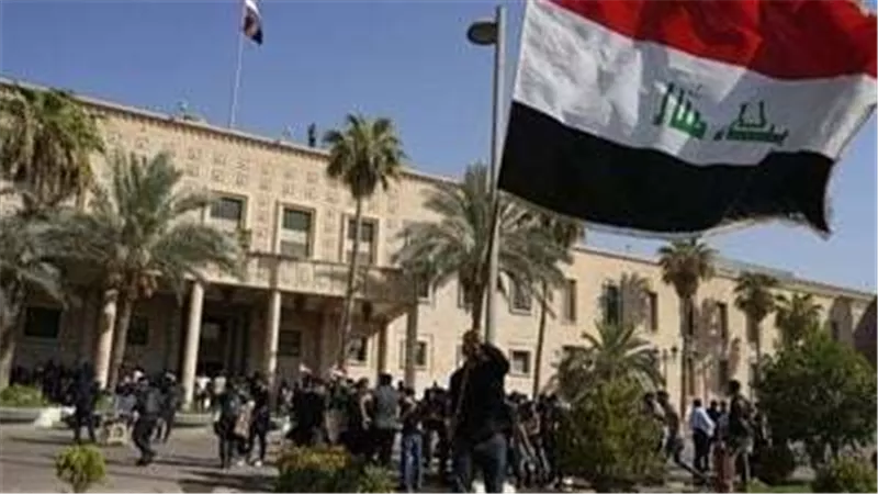 العراق.. تسرب نفطي يوقف العمل بميناء البصرة.. تفاصيل