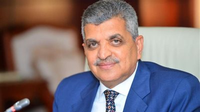 زيادة رسوم عبور السفن قناة السويس 15% العام المقبل.. تفاصيل