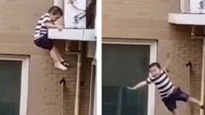 مصرع طفل سقط من الطابق الثاني بالدقهلية