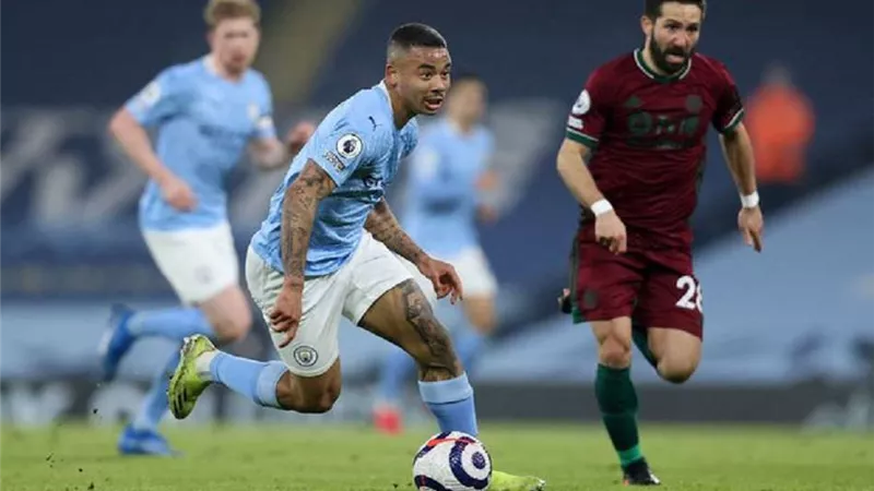 مباراة مانشستر سيتي وولفرهامبتون في الدوري الإنجليزي
