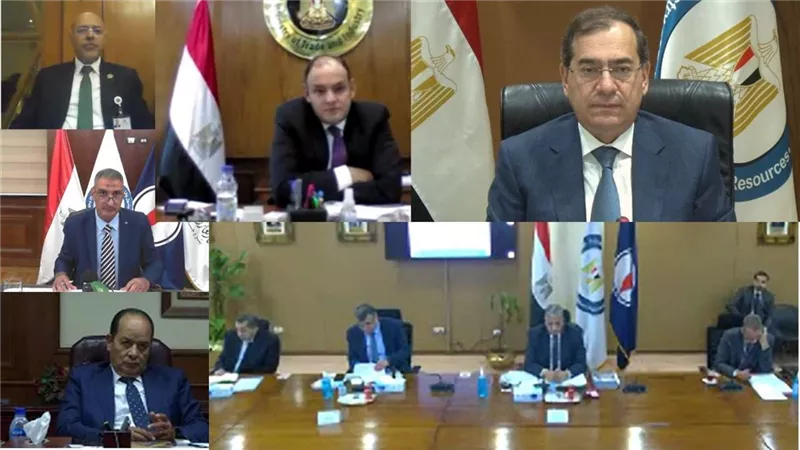 طارق الملا: اعتماد نتائج أعمال العام المالى 2021/2022  لشركات أسيوط وانابيب البترول وبتروجاس