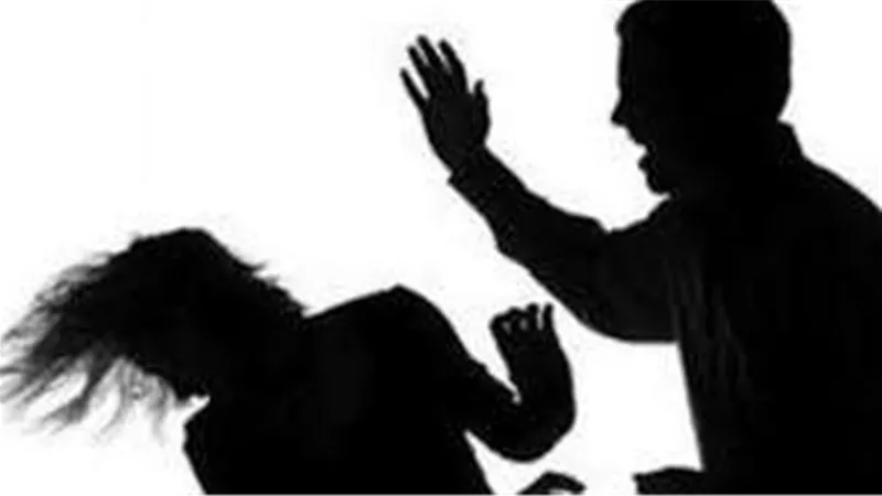 لسبب صادم.. زوج يلقي بزوجته من البلكونة بالحوامدية