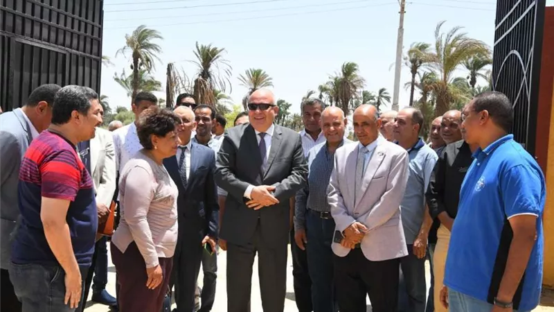 محافظ قنا: برنامج التنمية المحلية ساهم في خفض معدلات البطالة بالمحافظة