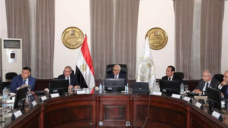 حجازي: الوزارة تسعى لتوفير منظومة تعليمية متميزة قائمة على ضمان الجودة
