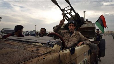 الجيش الليبي يشن غارات على ميليشيات الوفاق غرب سرت