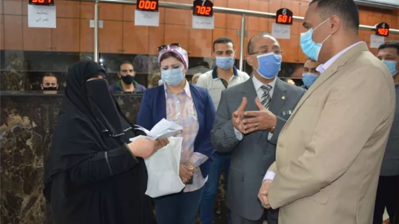 محافظ الدقهلية يطلق شارة بدء التشغيل التجريبي للمركز التكنولوجي