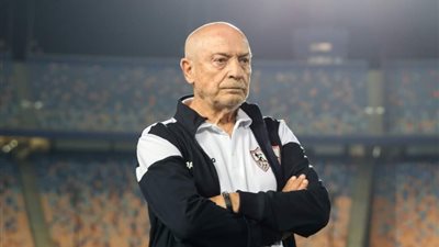 فيريرا يعقد جلسة تحفيزية للاعبي الزمالك قبل انطلاق المران