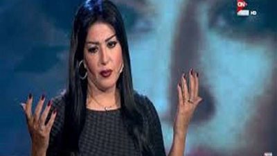 بسبب هوس الحسد.. سمية الخشاب تحرج معجبة  (صور)
