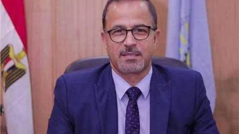 توقيع الكشف الطبي على 1792 مواطن بالقافلة الطبية بالسادات