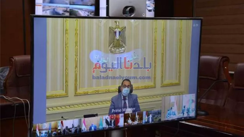 رئيس الوزراء يواصل لقاءاته مع المستثمرين لجذب استثمارات جديدة