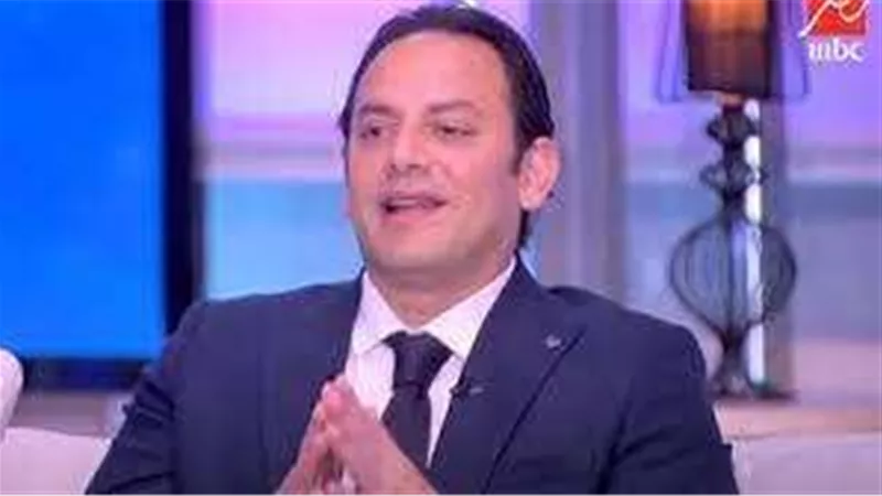 أحمد برادة: مش عارف إزاي الناس عجبتهم أغنية  ناسيني وأنا جنبك