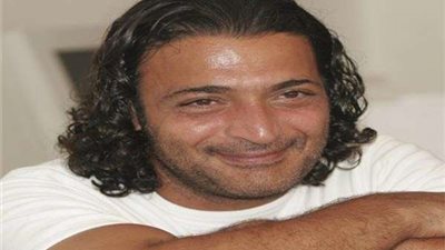 شاهد.. حميد الشاعري برفقة زوجته الكندية صوفيا