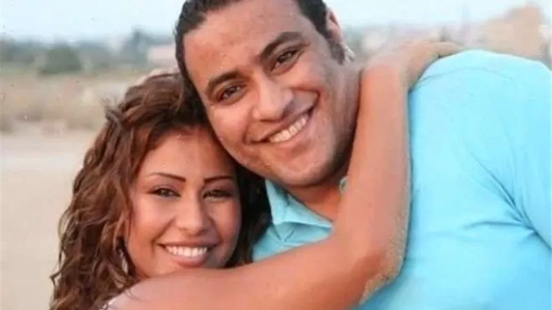 شقيق شيرين عبد الوهاب يهاجم مدير أعمالها ويتهمه بترويج الشائعات.. صور