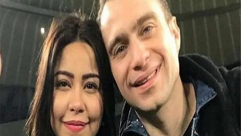 بعد شائعات طلاقهما.. شاهد أحدث ظهور لشيرين وزوجها حسام حبيب (فيديو)