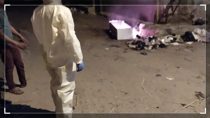 إشعال النيران في نعش سيدة متوفاة بفيروس كورونا بالمحلة