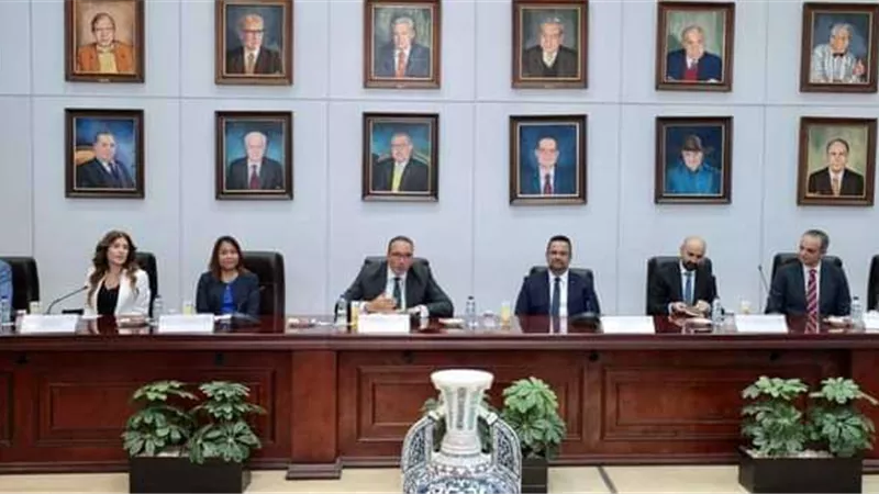 وزير السياحة يستقبل مدير منطقة شمال افريقيا من أجل التعاون السياحي