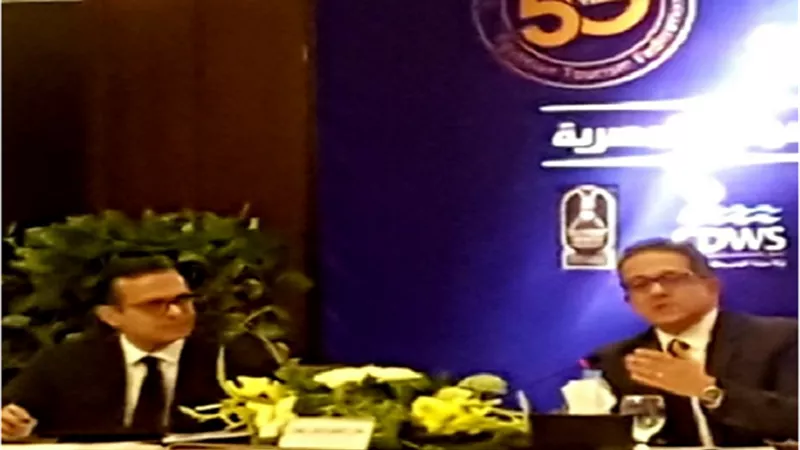 وزير السياحة: منتجعات البحر الأحمر وشواطئ الساحل الشمالي أول الأماكن التي سيعاد فتحها