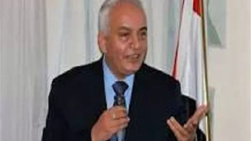 وزير التعليم يوجه بالاستفادة من المدارس ذات التجارب العلمية المختلفة