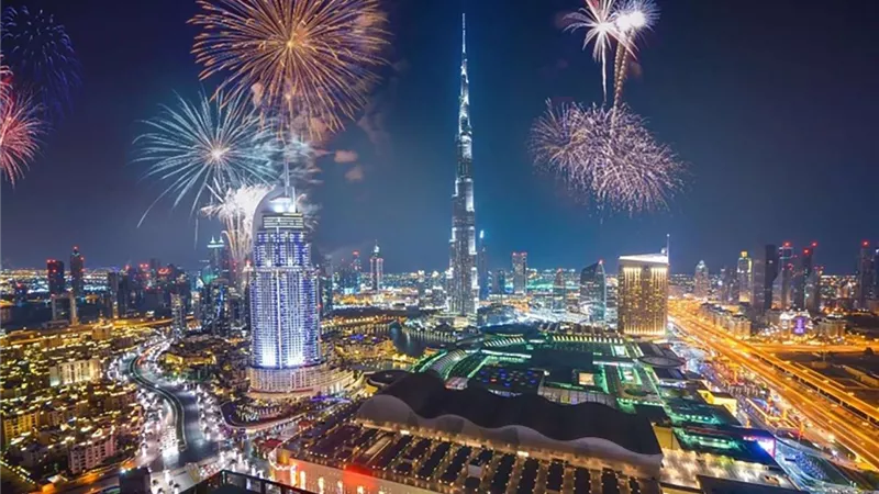 «هتتبسط على الأخر».. 14 يوم أجازة مرة واحدة في الإمارات عام 2023