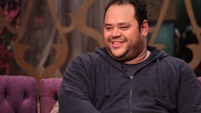 سر ظهور محمد ممدوح بعضلات مفتولة في الجيم