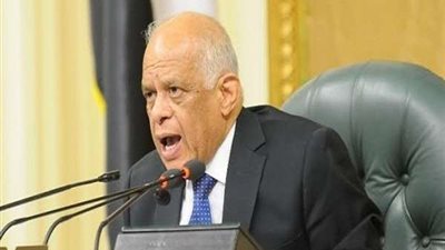 تحذير من علي عبد العال للنواب بسبب الكمامات