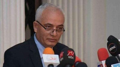 وزير التربية التعليم يوجه بعدم ربط تسليم الكتب بسداد المصروفات الدراسية