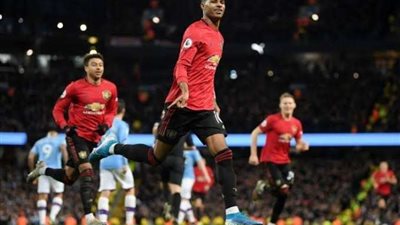 الدوري الإنجليزي.. مانشستر يونايتد يتعادل مع توتنهام