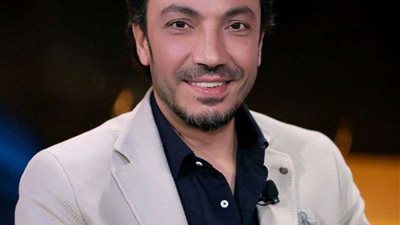 طارق لطفى يقدم مسلسل مذكرات زوج فى رمضان 2023