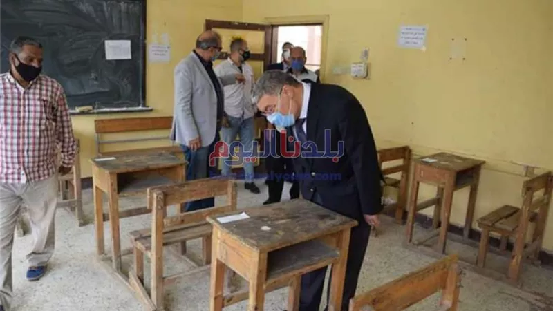 محافظ المنيا يتابع الاستعدادات النهائية لامتحانات الثانوية العامة بلجان مركز 